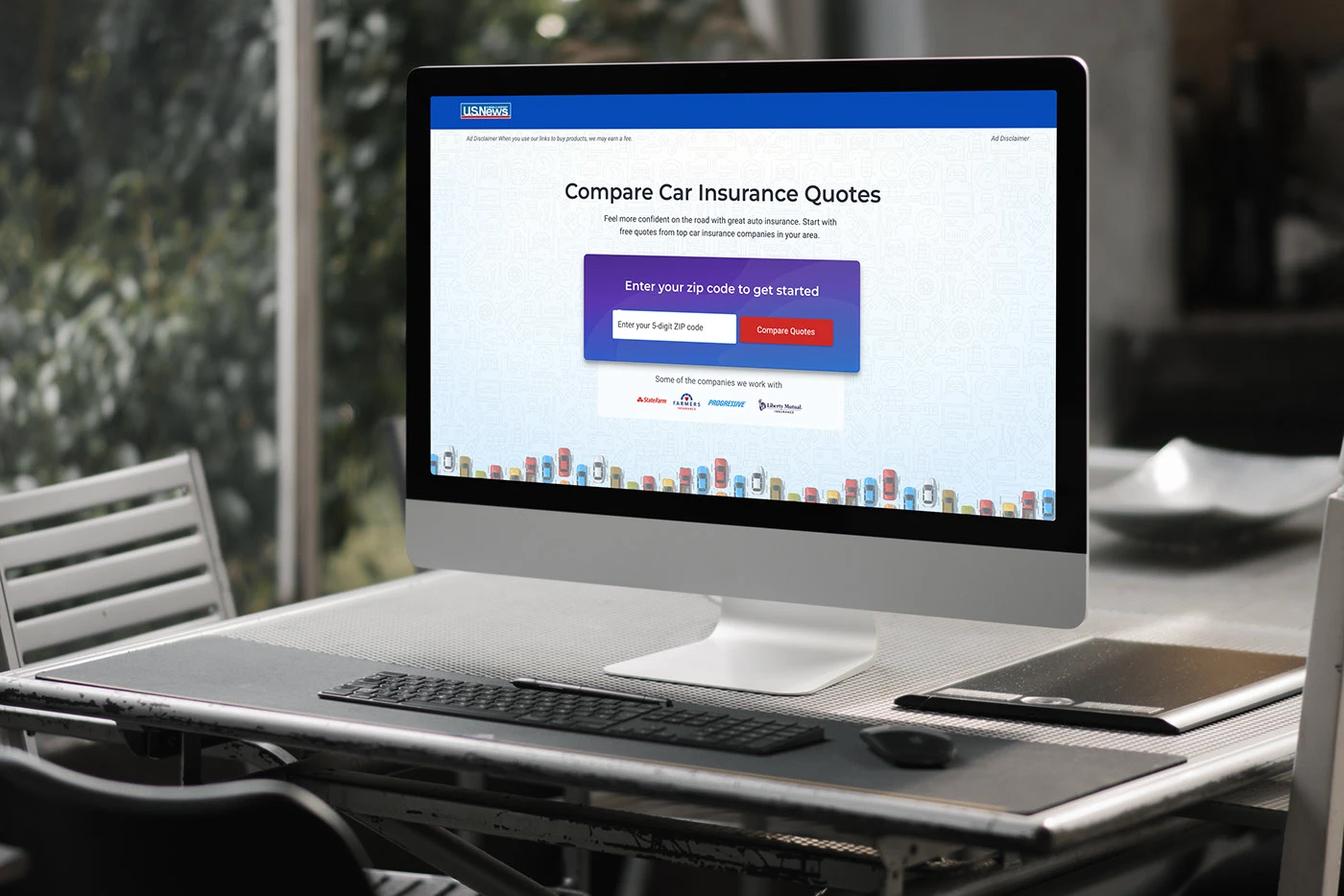 Environmental presentation of the direct comparison direction on a desktop display.
